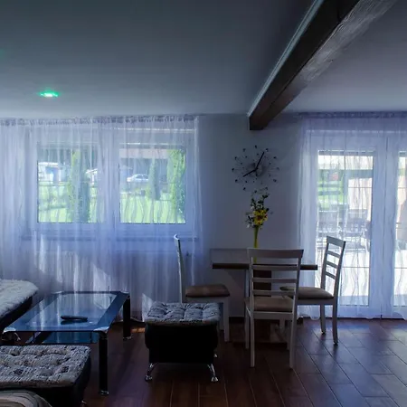 Lizard Διαμέρισμα *